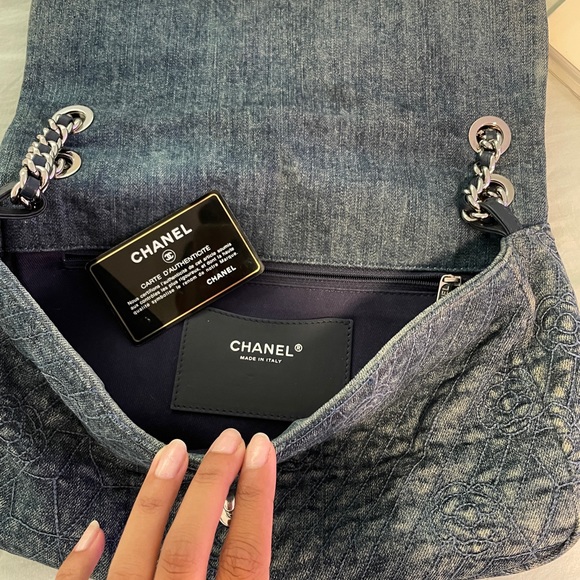 Chanel Camelia Denim Flap Bag - Picture 3 of 6